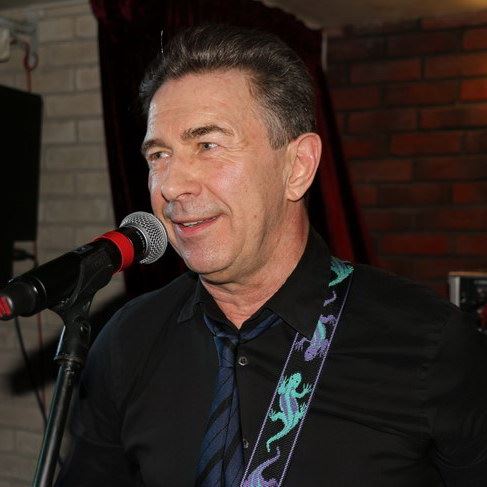 Валерий Сюткин выбрал три главные советские песни